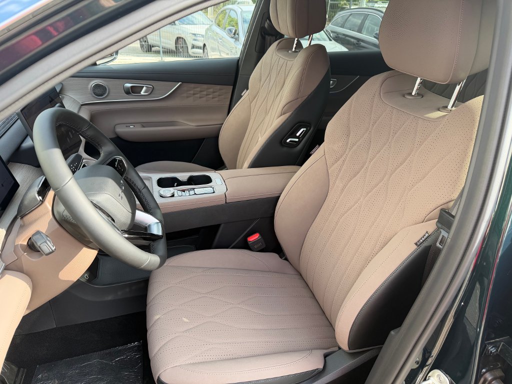 CHERY Tiggo 8 Plug-in Hybrid Unique