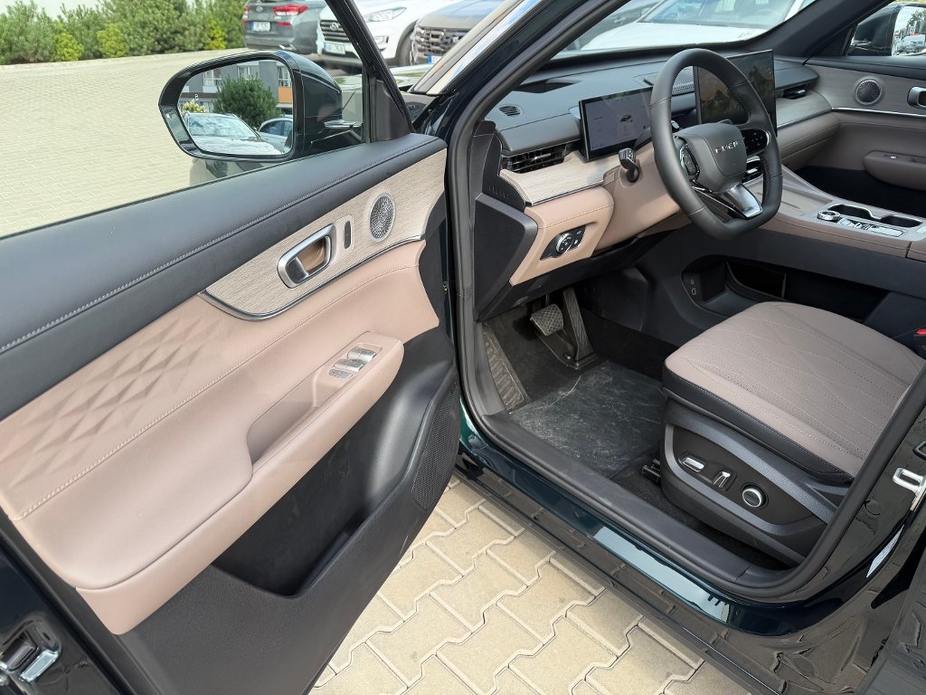 CHERY Tiggo 8 Plug-in Hybrid Unique
