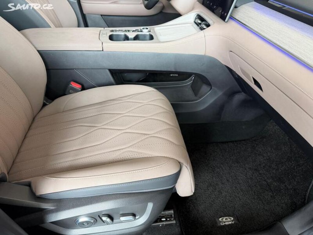 CHERY Tiggo 8 Plug-in Hybrid Unique