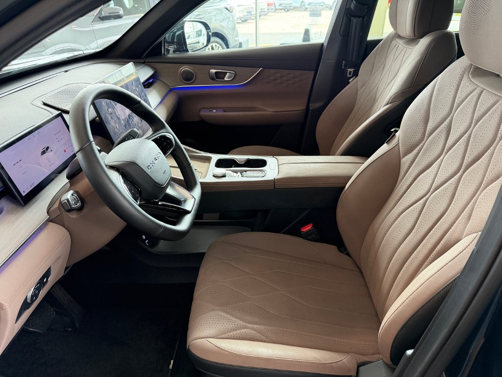 CHERY Tiggo 8 Plug-in Hybrid Unique